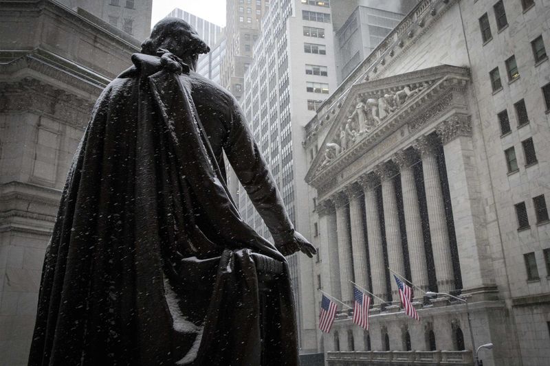 Рынок акций США закрылся падением, Dow Jones снизился на 0,03%