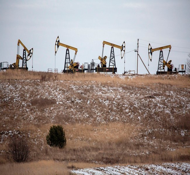 В Кремле заявили о неизбежности отказа от «нефтяной иглы» В Кремле заявили о неизбежности отказа от «нефтяной иглы»