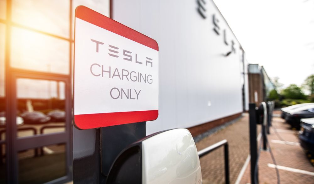 Сегодня на СПБ. Фиксация в акциях Tesla Сегодня на СПБ. Фиксация в акциях Tesla
