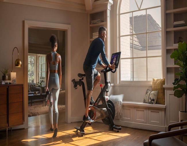 Грозное падение Peloton. От проблем не убежать Грозное падение Peloton. От проблем не убежать