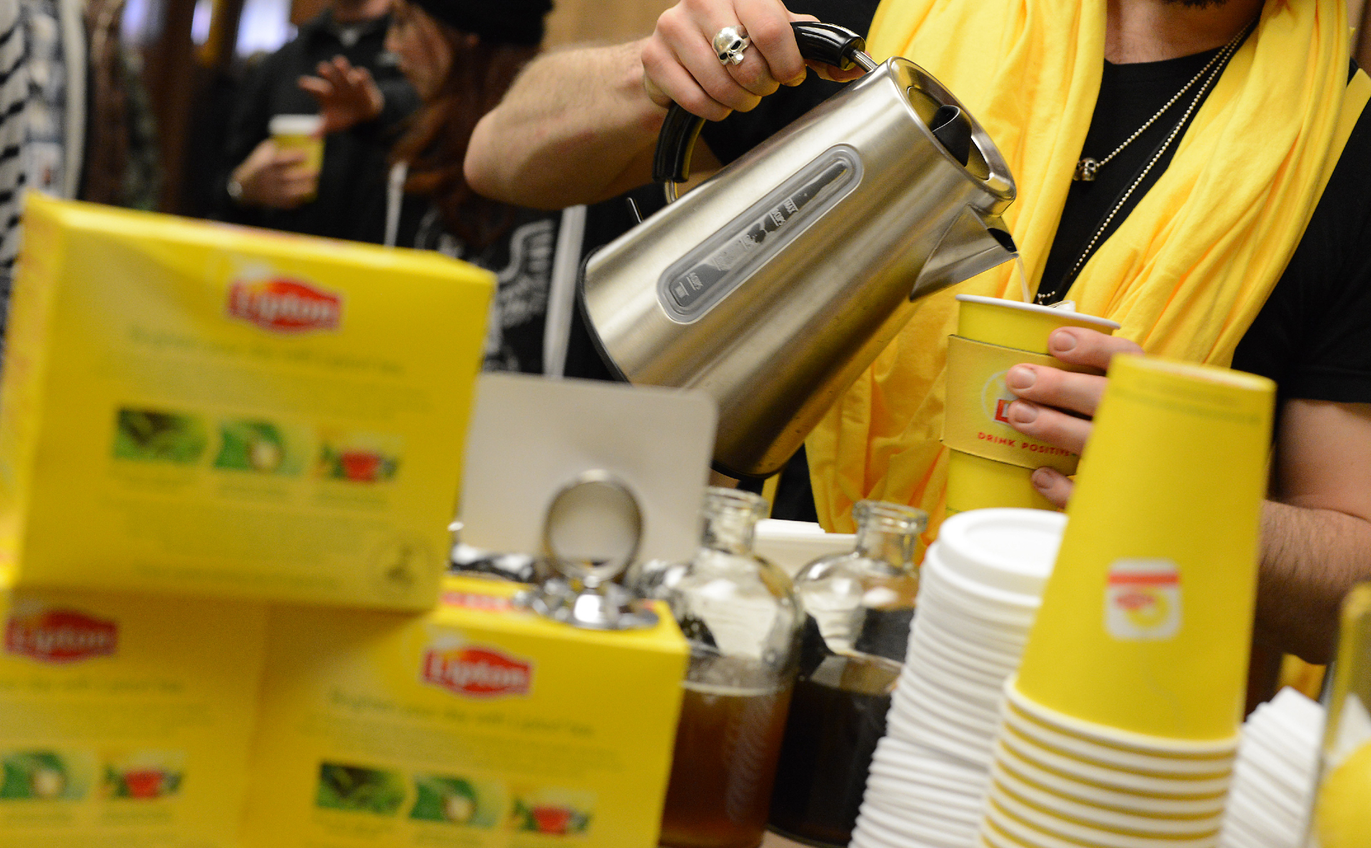 Производитель чая Lipton и Brooke Bond сменит владельца Производитель чая Lipton и Brooke Bond сменит владельца