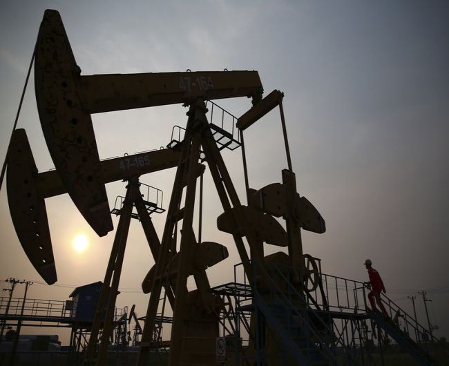 Цены на нефть перешли к снижению Цены на нефть перешли к снижению