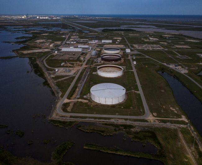Brent в плюсе, рынок ждет реакции ОПЕК+ на высвобождение резервов нефти США Brent в плюсе, рынок ждет реакции ОПЕК+ на высвобождение резервов нефти США