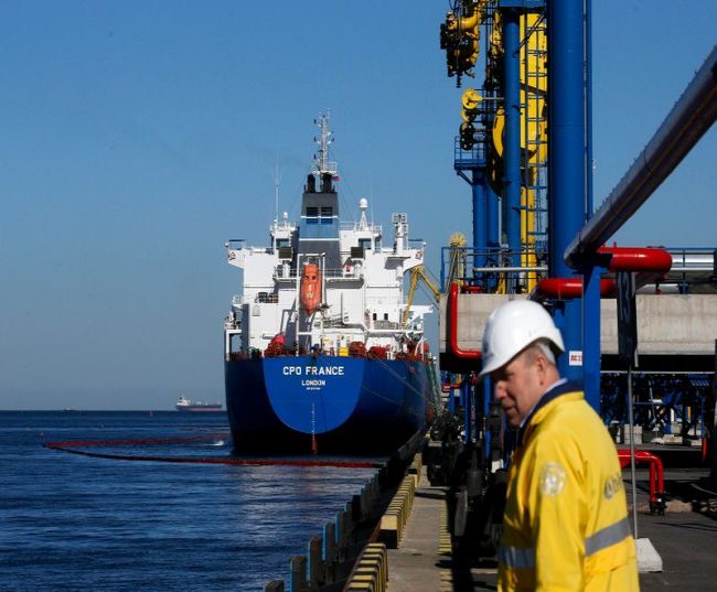 ВЭБ: Китайские инвесторы могут стать совладельцами газохимического комплекса в Усть-Луге -- ИФ ВЭБ: Китайские инвесторы могут стать совладельцами газохимического комплекса в Усть-Луге -- ИФ