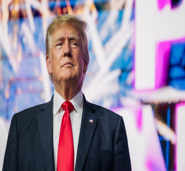 Медиакомпания Трампа привлекла $1 млрд на соцсеть Медиакомпания Трампа привлекла $1 млрд на соцсеть