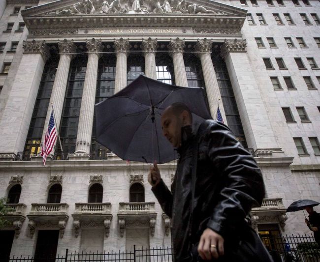 Рынок акций США закрылся падением, Dow Jones снизился на 1,07% Рынок акций США закрылся падением, Dow Jones снизился на 1,07%