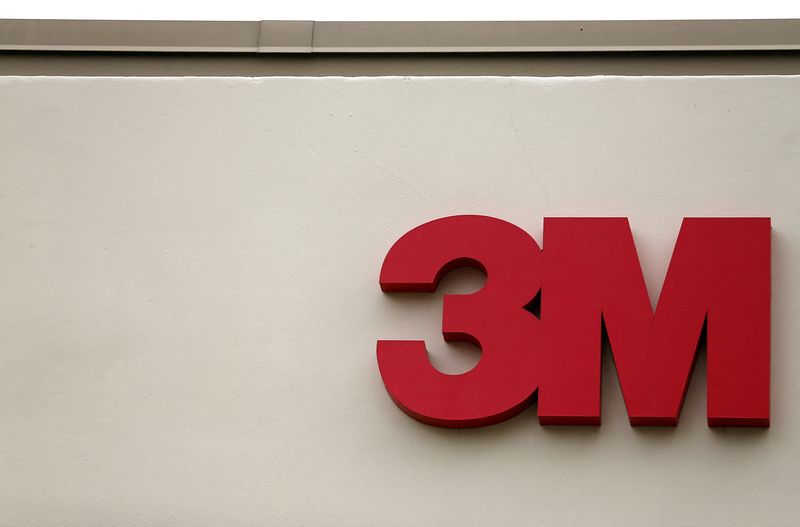 3M отчиталась о снижении прибыли в 4кв на 4,7% 3M отчиталась о снижении прибыли в 4кв на 4,7%