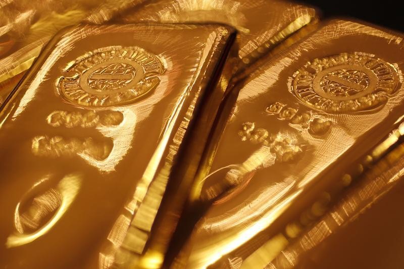 Фьючерсы на золото подешевели в ходе американских торгов Фьючерсы на золото подешевели в ходе американских торгов