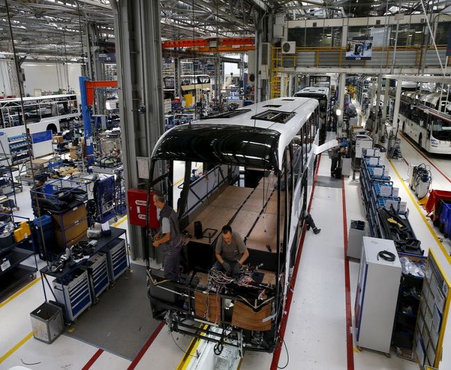 VW сообщил о прекращении производства автомобилей в России VW сообщил о прекращении производства автомобилей в России