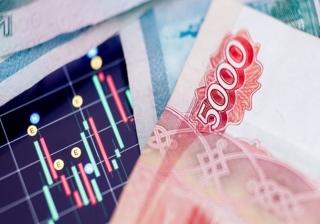 Рубль ускорил рост, доллар опустился к 103 Рубль ускорил рост, доллар опустился к 103