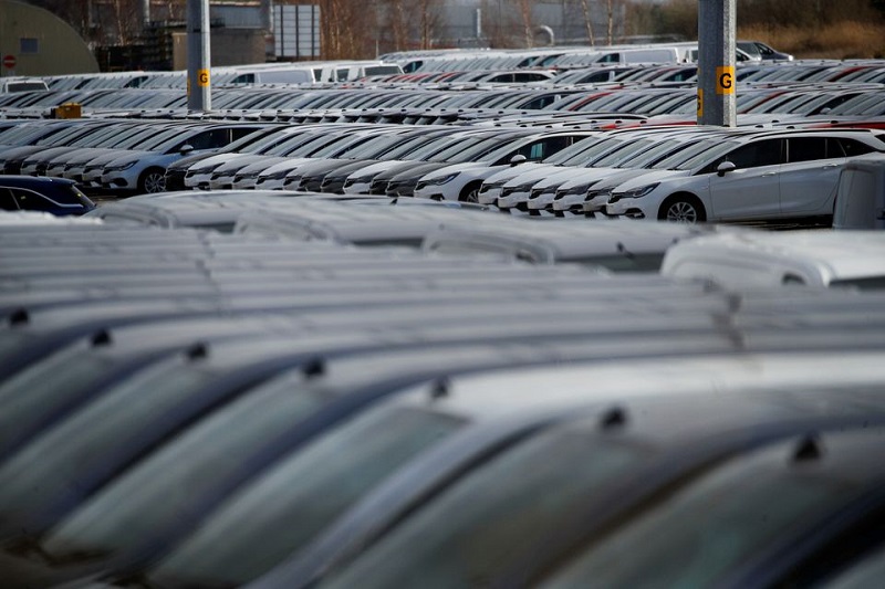 Продажи легковых автомобилей в РФ в марте упали на 43% - Автостат Продажи легковых автомобилей в РФ в марте упали на 43% - Автостат