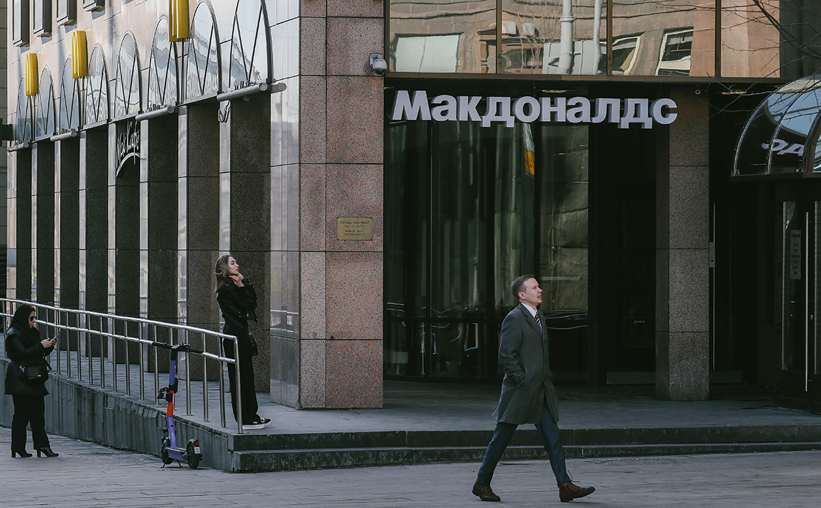 Собянин оценил число людей под угрозой увольнения в Москве в 200 тыс. Собянин оценил число людей под угрозой увольнения в Москве в 200 тыс.