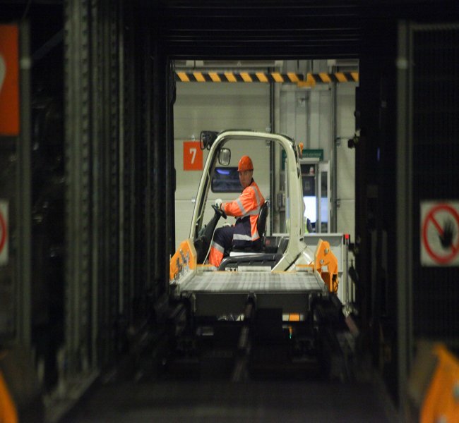 ФТС упростила ввоз критически важных товаров в Россию на фоне санкций ФТС упростила ввоз критически важных товаров в Россию на фоне санкций