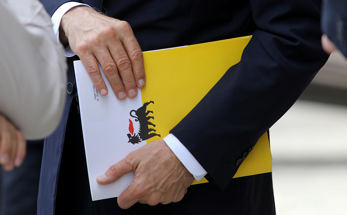 Eni начала процедуру открытия счетов в Газпромбанке Eni начала процедуру открытия счетов в Газпромбанке