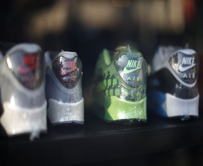 Nike полностью уходит с российского рынка Nike полностью уходит с российского рынка