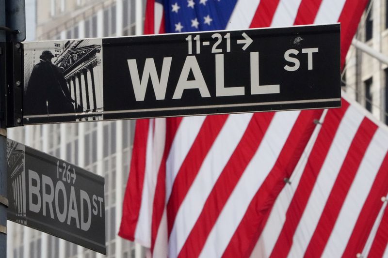 Рынок акций США закрылся падением, Dow Jones снизился на 0,43% Рынок акций США закрылся падением, Dow Jones снизился на 0,43%