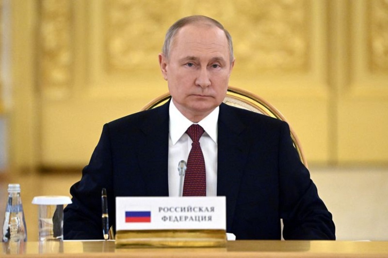 Путин на встрече с Путин на встрече с