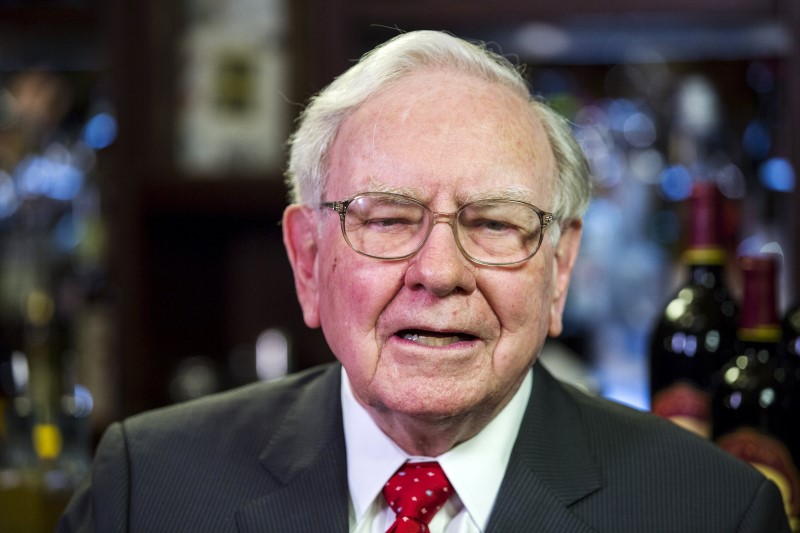 Berkshire Hathaway B:    , a     Q2