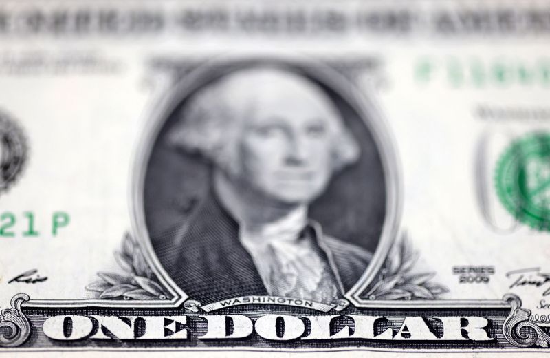 JPMorgan: доллар частично утратил свое влияние