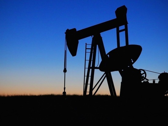 Нефть закрутило на американских горках: что ждет баррель Нефть закрутило на американских горках: что ждет баррель