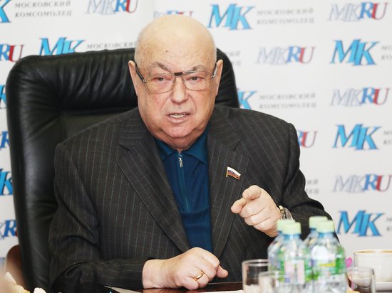 Ельцину Ресин звонил в полночь Ельцину Ресин звонил в полночь