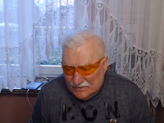 Лех Валенса записал прощальное видеообращение из больницы Лех Валенса записал прощальное видеообращение из больницы