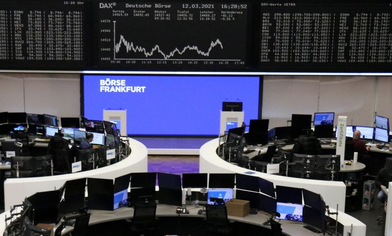 Европейские акции растут, Danone и Roche в лидерах Европейские акции растут, Danone и Roche в лидерах