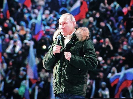 Путин возвращается в офлайн Путин возвращается в офлайн