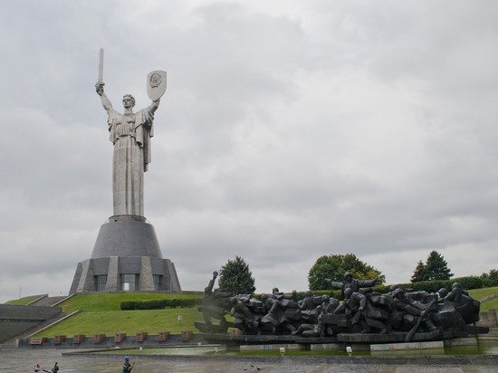 Киев заявил об опасности русского языка из-за Путина Киев заявил об опасности русского языка из-за Путина