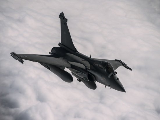 Макрон решил продать Зеленскому истребители Rafale взамен МиГ-29 Макрон решил продать Зеленскому истребители Rafale взамен МиГ-29