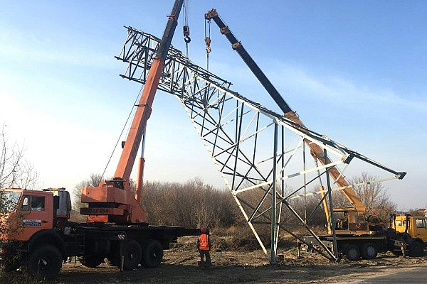 «Белгородэнерго» повысил надежность электроснабжения Лебединского ГОК «Белгородэнерго» повысил надежность электроснабжения Лебединского ГОК