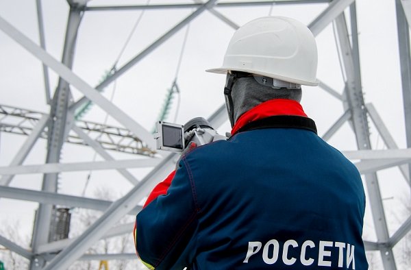 «Россети Тюмень» приступила к тепловизионному обследованию ЛЭП в восточной части Югры «Россети Тюмень» приступила к тепловизионному обследованию ЛЭП в восточной части Югры