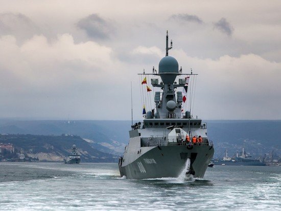 Капитан оценил возможность начала военного конфликта в Черном море Капитан оценил возможность начала военного конфликта в Черном море