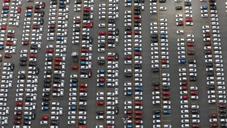 В октябре выпуск автомобилей в Британии упал на 41%