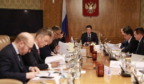 Александр Новак провел заседание Правительственной комиссии по вопросам развития электроэнергетики Александр Новак провел заседание Правительственной комиссии по вопросам развития электроэнергетики