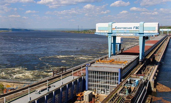 Саратовская ГЭС подтвердила соответствие гидротехнических сооружений всем нормам безопасности