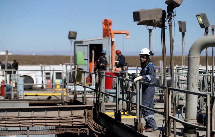 Цены на нефть опять растут, невзирая на распространение омикрона Цены на нефть опять растут, невзирая на распространение омикрона