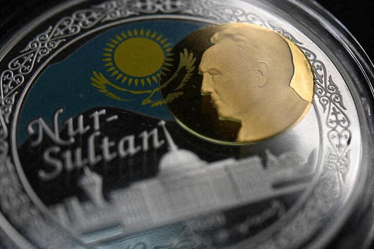 ЦБ Казахстана может провести валютные интервенции до полной стабилизации ситуации на рынке