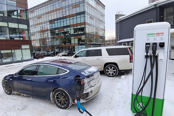 Green Drive запустила в Москве и Краснодаре четыре мощных ЭЗС Green Drive запустила в Москве и Краснодаре четыре мощных ЭЗС
