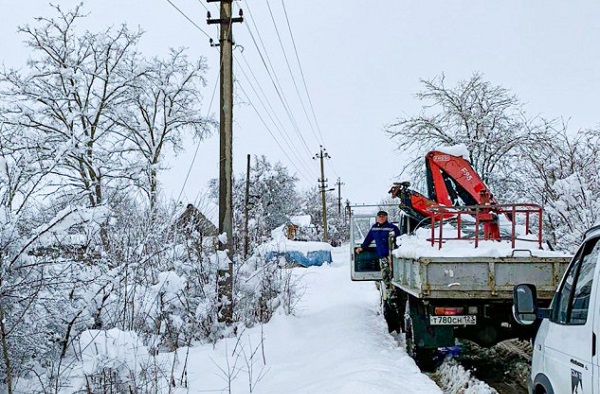 «Россети Кубань» восстановила нарушенное снегопадом энергоснабжение населенных пунктов