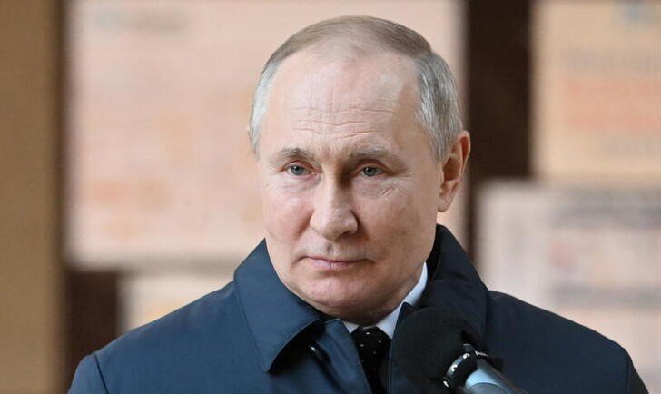 Путин назвал западное сообщество Путин назвал западное сообщество