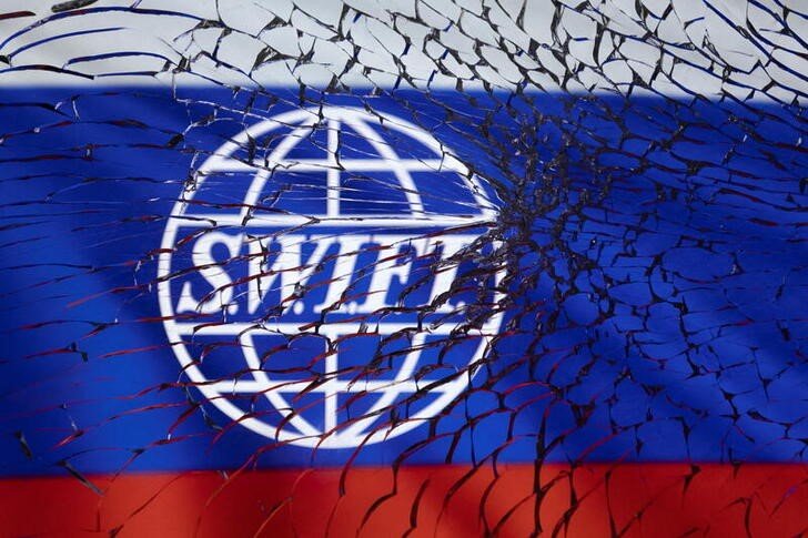   :    SWIFT    