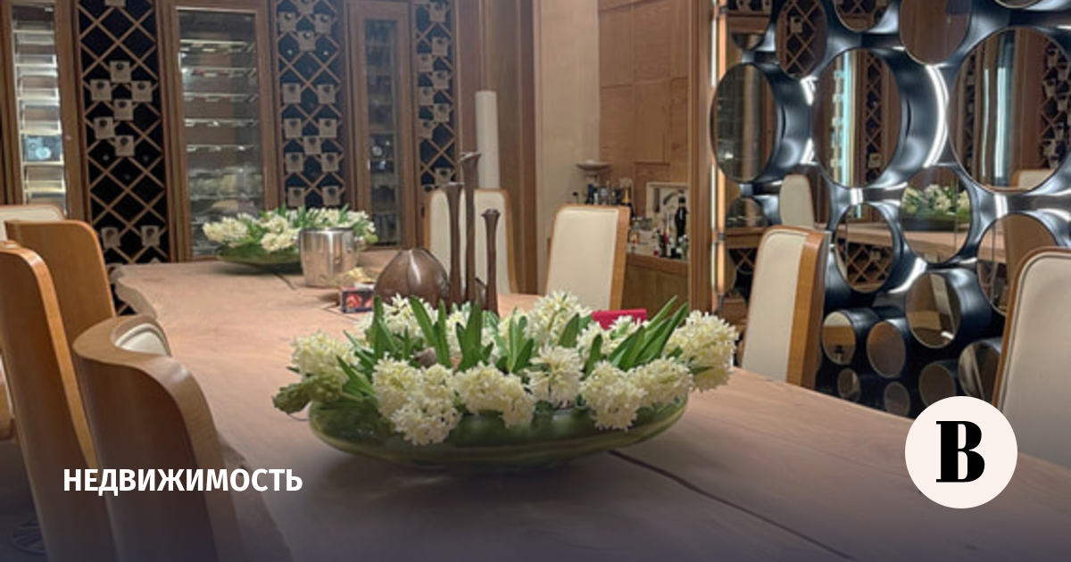 Изъятые активы экс-банкира Хотина выставили на продажу: первый лот — особняк в Замоскворечье Изъятые активы экс-банкира Хотина выставили на продажу: первый лот — особняк в Замоскворечье