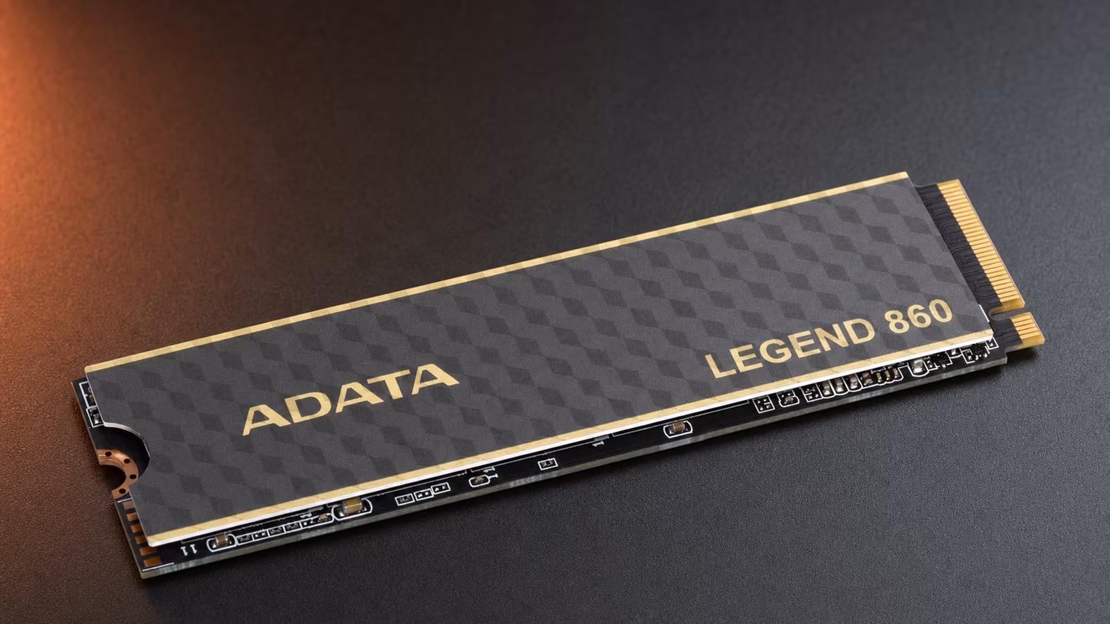 Adata Legend 860 1 ��: ����� SSD � ���������������� ����������� ������������ � QLC