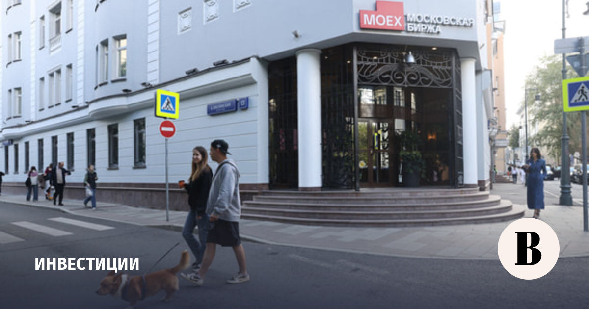 Индекс Мосбиржи утром 25 августа вырос на 1,09% после вчерашнего падения