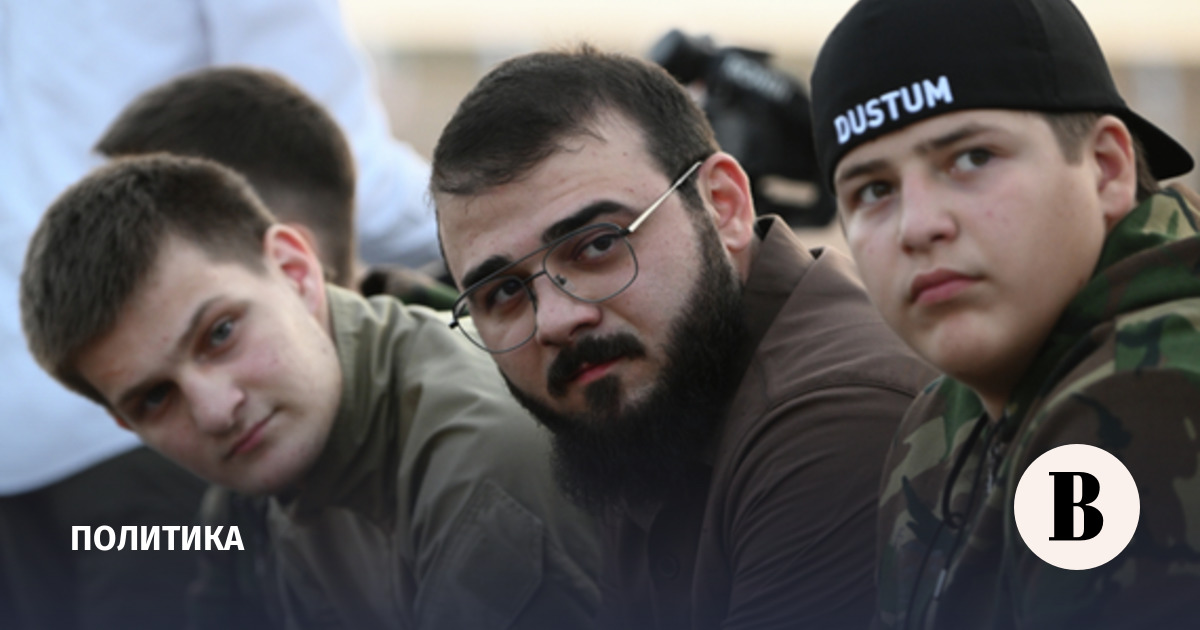 Секретарь Совбеза Чечни Адам Кадыров получил медаль от минобороны Абхазии