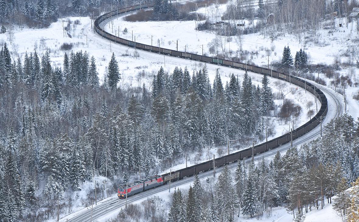 Атаки хуситов привели к буму перевозок по железным дорогам России Атаки хуситов привели к буму перевозок по железным дорогам России