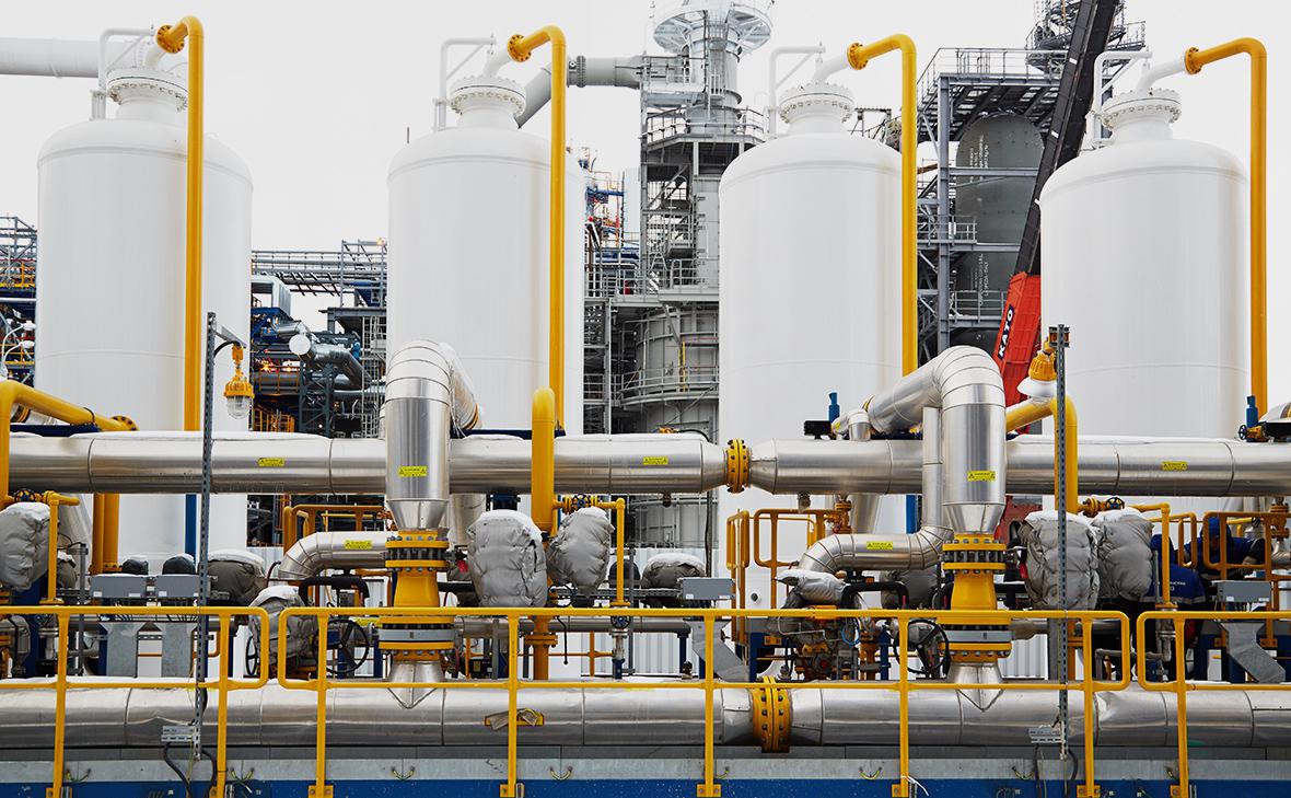 Новак решил собрать нефтяников для обсуждения рынка топлива Новак решил собрать нефтяников для обсуждения рынка топлива