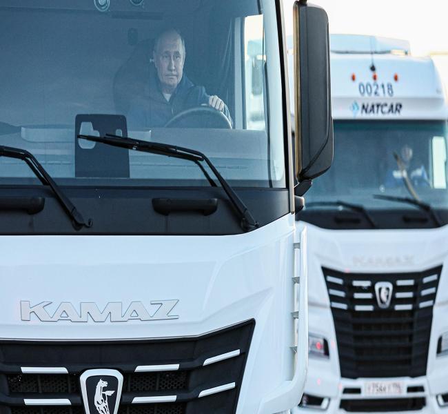 Путин поставил дедлайн правительству по финансированию дороги в Петербург Путин поставил дедлайн правительству по финансированию дороги в Петербург