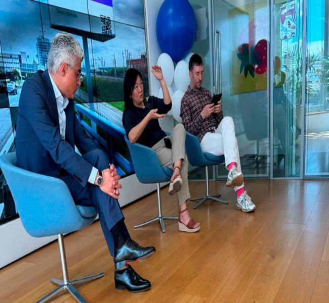 Бакальчук ответила мужу: «Это не рейдерский захват. Это развод»⁠ Бакальчук ответила мужу: «Это не рейдерский захват. Это развод»⁠